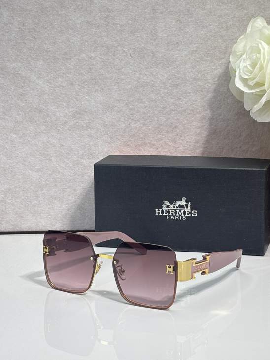 Picture of Hermes Sunglasses _SKUfw79759837fw